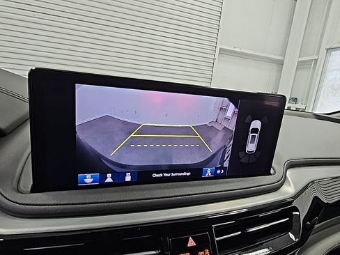 Used 2025 Acura MDX w/ Technology Package image 19