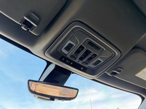 Used 2021 GMC Sierra 3500 Denali w/ Denali Ultimate Package image 34