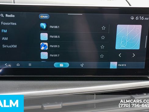 Used 2025 Hyundai Santa Fe SE FWD image 44