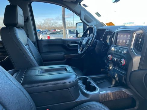 Used 2020 GMC Sierra 2500 Denali w/ Denali Ultimate Package image 8
