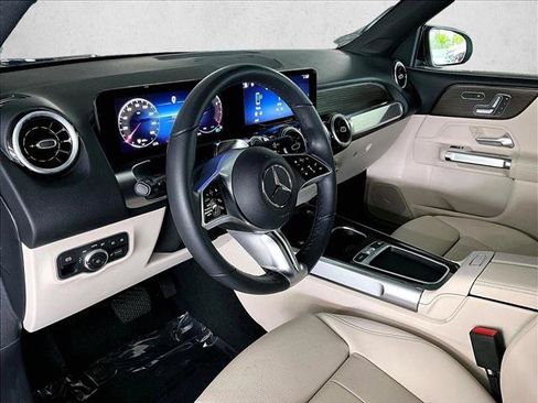 Used 2026 Mercedes-Benz GLB 250 image 14