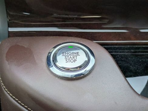 Used 2022 Lincoln Aviator Black Label Grand Touring w/ Class IV Trailer Tow Package image 33