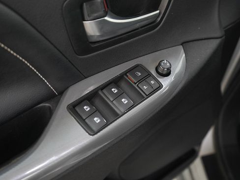Used 2020 Toyota Sienna SE w/ Carpet Mat Package FWD image 23