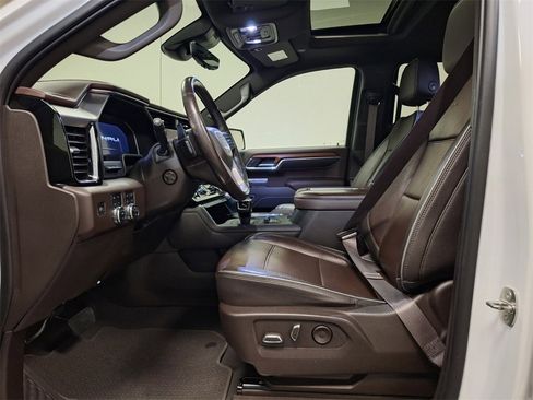 Used 2022 GMC Sierra 1500 Denali w/ Technology Package image 9