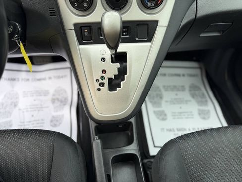 Used 2009 Toyota Matrix S FWD image 11