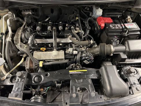 Used 2021 Nissan Versa SV FWD image 32