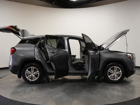Used 2018 GMC Terrain SLE FWD image 10