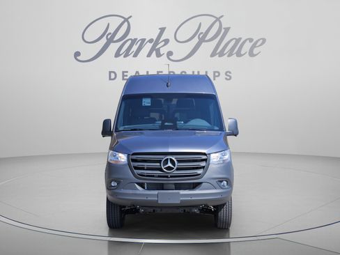 Used 2026 Mercedes-Benz Sprinter 2500 image 8