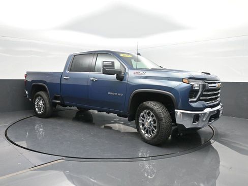 New 2026 Chevrolet Silverado 2500 LTZ w/ LTZ Premium Package image 4