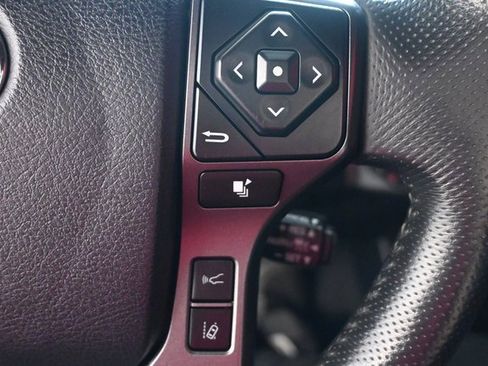 Used 2018 Toyota Tacoma TRD Off-Road image 22