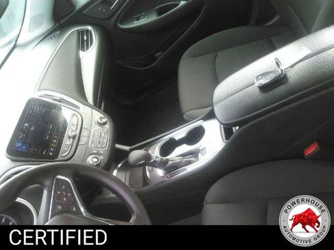 Used 2025 Chevrolet Malibu LT FWD image 4
