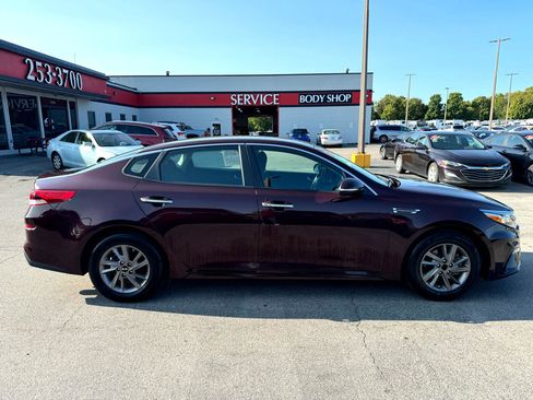 Used 2020 Kia Optima LX image 2