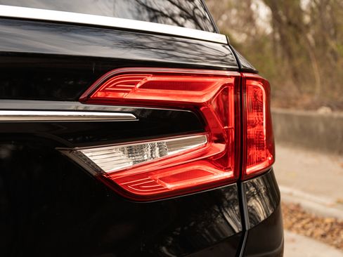 Certified 2023 Honda Odyssey Elite image 13