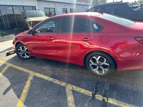 Used 2021 Kia Forte LXS FWD image 4