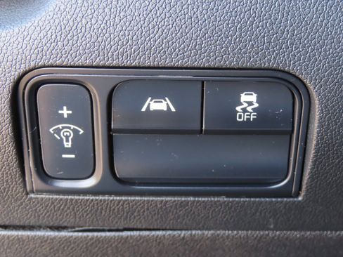 Used 2021 Kia Sorento LX image 8