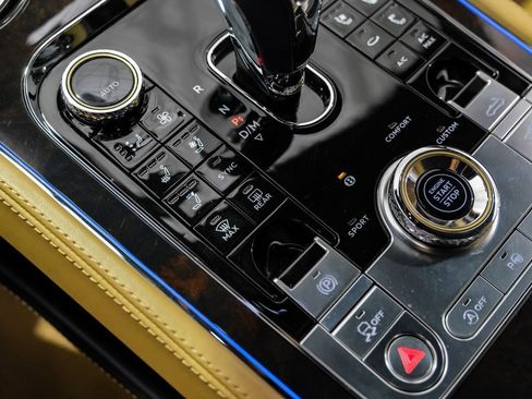 Used 2021 Bentley Continental GT image 19