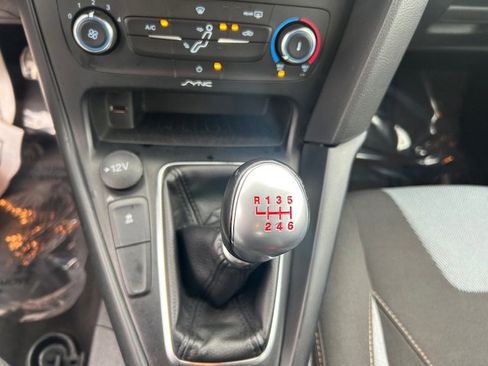 Used 2018 Ford Focus ST image 18