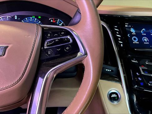 Used 2018 Cadillac Escalade ESV Platinum AWD/4WD image 13