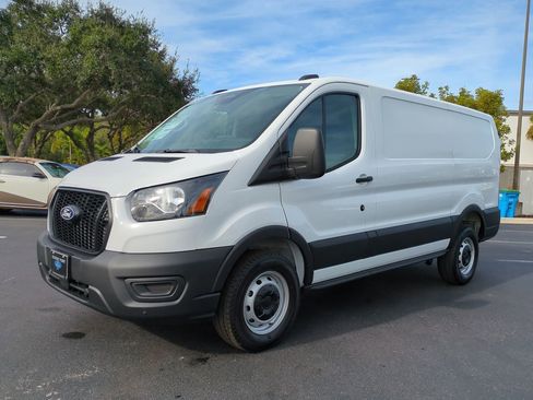 New 2026 Ford Transit 250 Low Roof w/ Load Area Protection Package RWD image 8