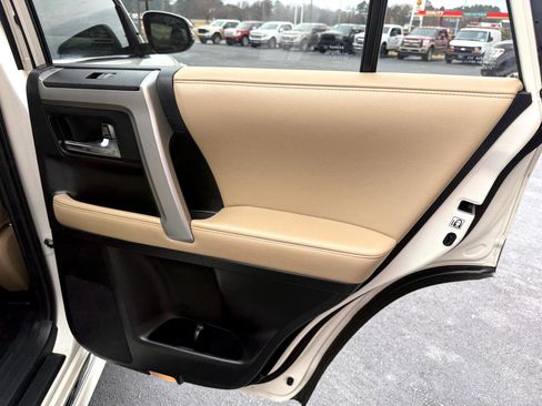 Used 2018 Toyota 4Runner Limited image 17