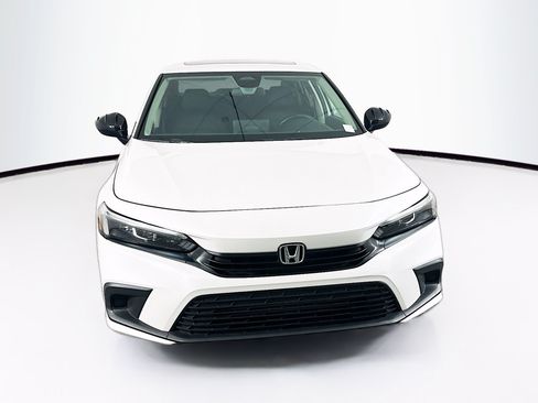 Used 2024 Honda Civic EX image 2