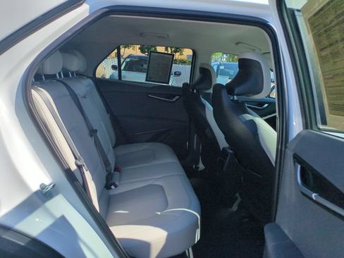 Certified 2025 Kia Niro EX FWD image 30
