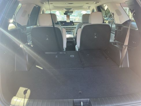 Used 2024 Hyundai Palisade SEL w/ Premium Package AWD/4WD image 17