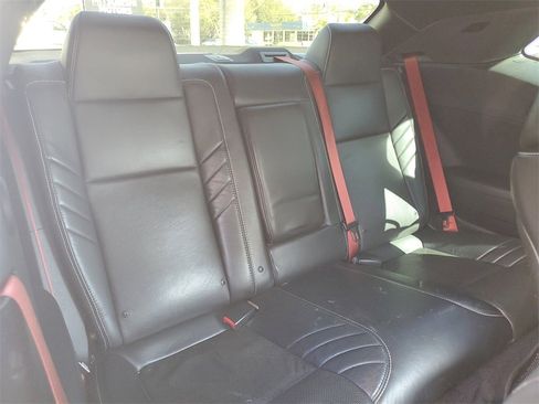 Used 2016 Dodge Challenger SRT Hellcat image 10
