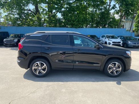 Used 2018 GMC Terrain SLT w/ Preferred Package AWD/4WD image 4