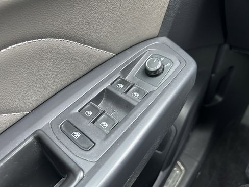 Used 2021 Volkswagen Atlas Cross Sport SEL R-Line image 20