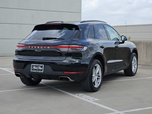 Certified 2021 Porsche Macan AWD/4WD image 8