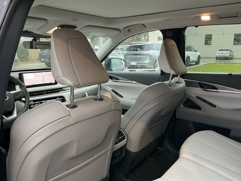New 2026 INFINITI QX60 Luxe image 28