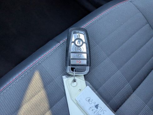 Used 2025 Ford Explorer ST-Line w/ ST-Line Street Pack image 34