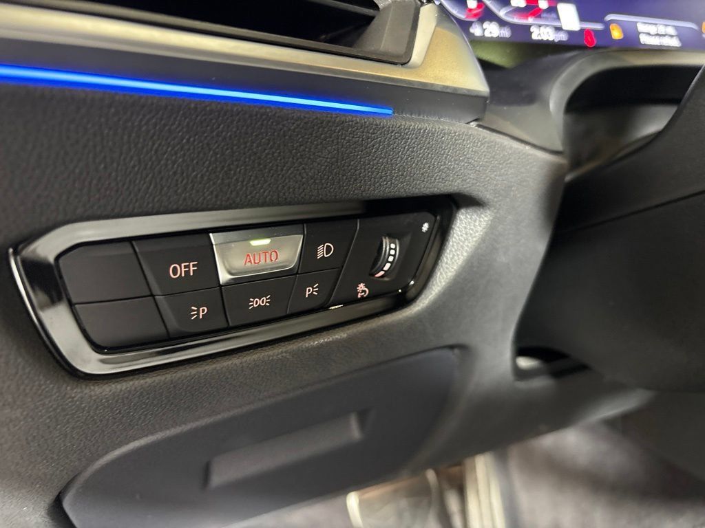 Used 2023 BMW M4 xDrive Competition AWD/4WD image 27