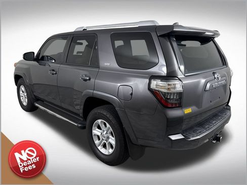 Used 2016 Toyota 4Runner SR5 RWD image 6