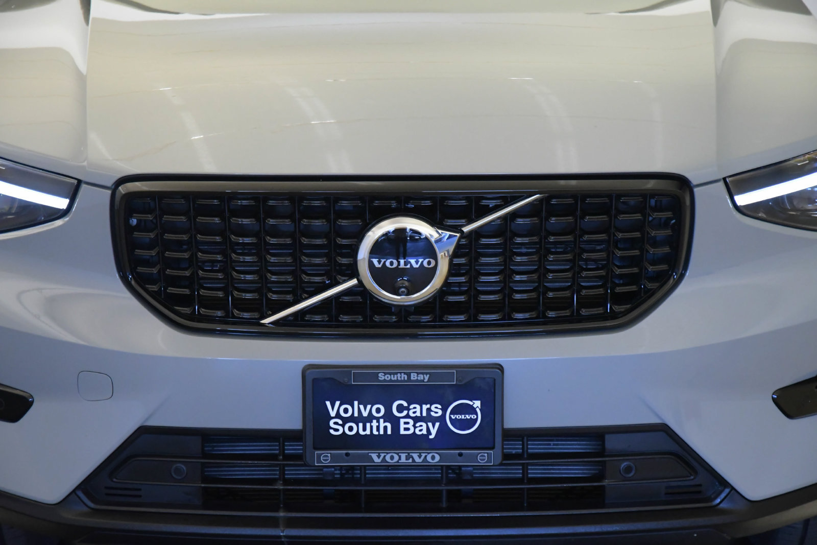 Used 2026 Volvo XC40 B5 Ultra w/ Climate Package AWD/4WD image 7