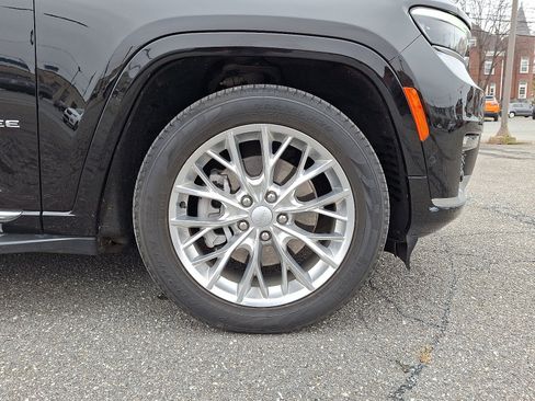 Used 2021 Jeep Grand Cherokee L Summit w/ Advanced Protech Group IV image 9