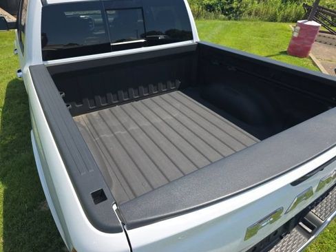 Used 2025 RAM 1500 Big Horn AWD/4WD image 6