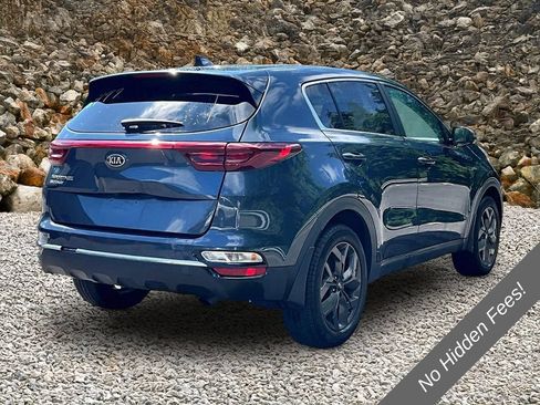 Used 2022 Kia Sportage LX w/ LX AWD Value Edition Package image 2