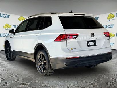 Used 2024 Volkswagen Tiguan SE