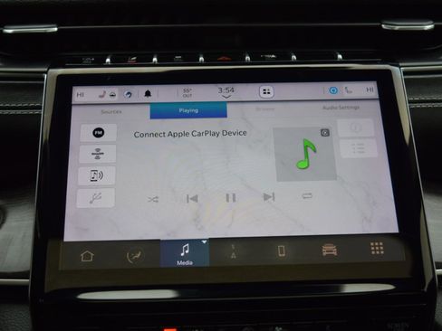 Used 2021 Jeep Grand Cherokee L Limited w/ Luxury Tech Group II image 26