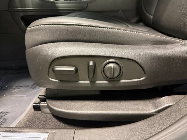 Certified 2023 GMC Acadia SLT AWD/4WD image 15