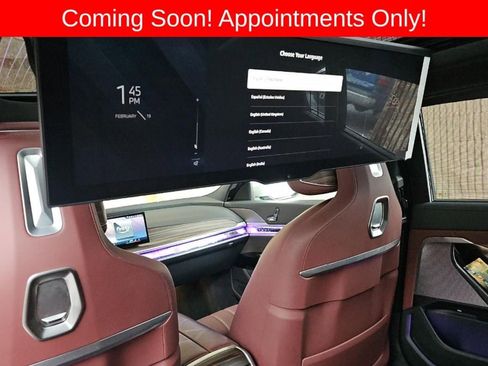 Used 2025 BMW 760i xDrive image 6