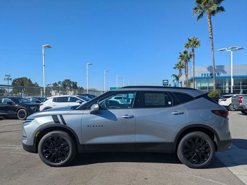 New 2026 Chevrolet Blazer LT image 2