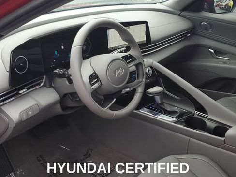 Certified 2025 Hyundai Elantra SEL FWD image 8