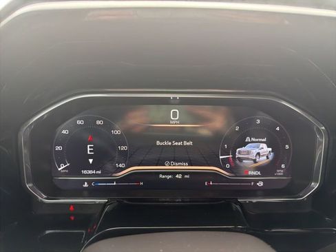 Used 2024 GMC Sierra 1500 SLT image 6