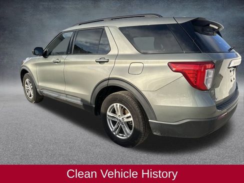 Used 2020 Ford Explorer XLT w/ Comfort Package image 3