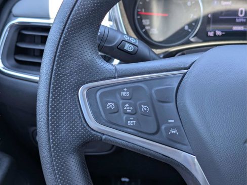 Used 2023 Chevrolet Equinox LT FWD image 23