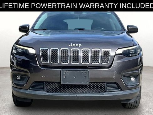 Used 2019 Jeep Cherokee Latitude Plus w/ Cold Weather Group image 5