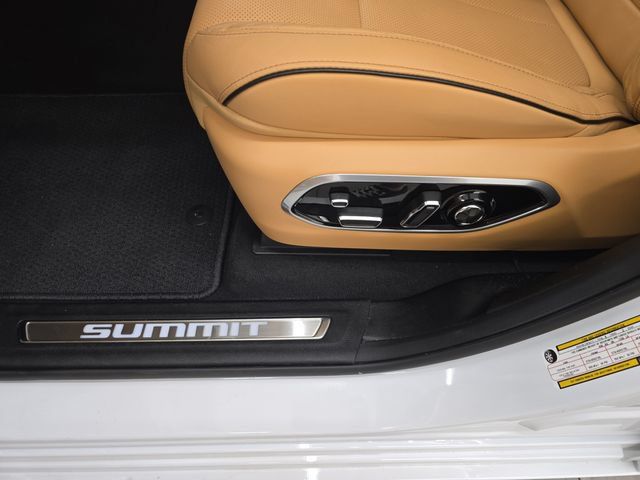 Used 2026 Jeep Grand Cherokee L Summit w/ Obsidian Package AWD/4WD image 36